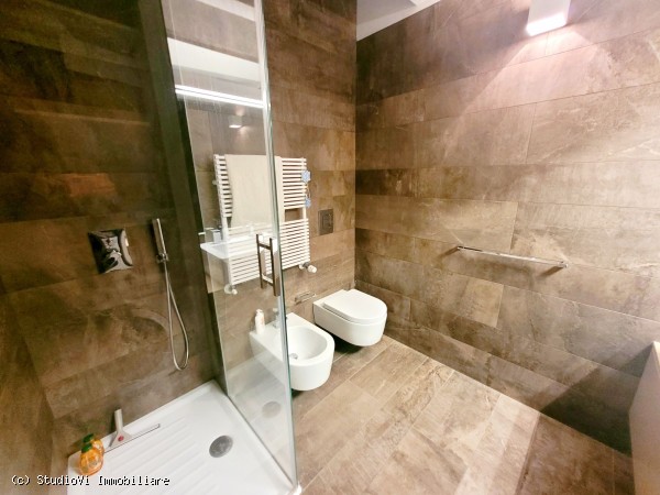 ATTICO 5 LOCALI CON TERRAZZO ATTICO 5 LOCALI CON TERRAZZO