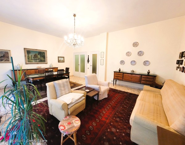 4 LOCALI VIA GOLDONI 4 LOCALI VIA GOLDONI
