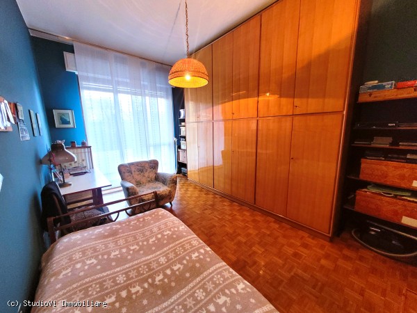 4 LOCALI VIA GOLDONI 4 LOCALI VIA GOLDONI