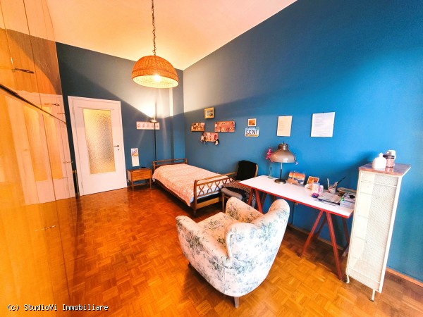 4 LOCALI VIA GOLDONI 4 LOCALI VIA GOLDONI