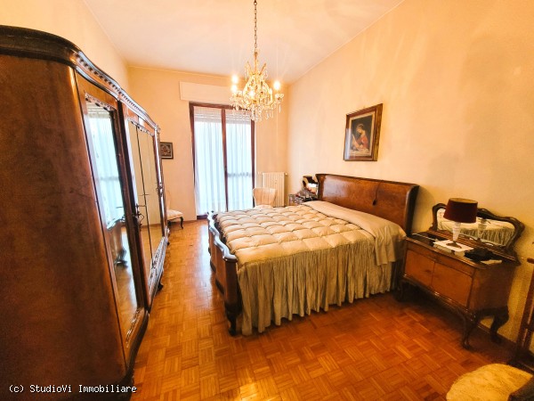 4 LOCALI VIA GOLDONI 4 LOCALI VIA GOLDONI
