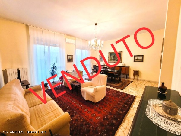 4 LOCALI VIA GOLDONI 4 LOCALI VIA GOLDONI